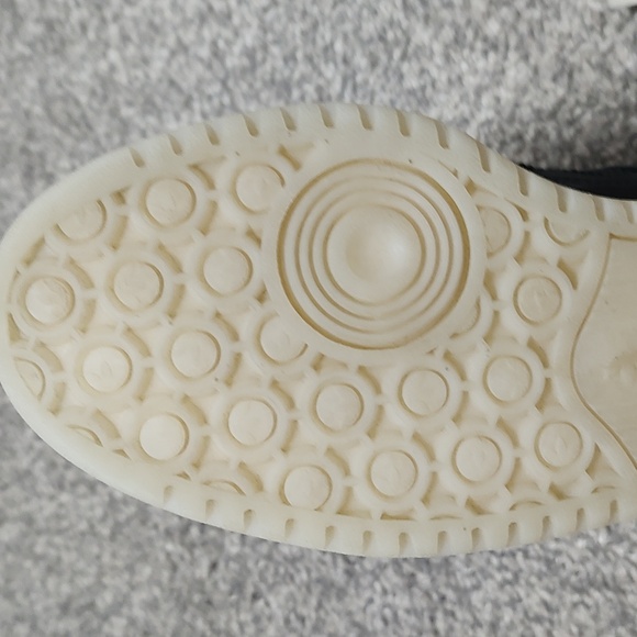 Gray and White Adidas Sneakers w Cream Laces - Picture 6 of 9